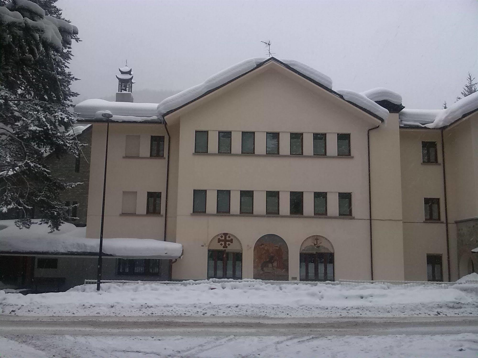 Casa San Francesco Hotel Бардонечия Екстериор снимка