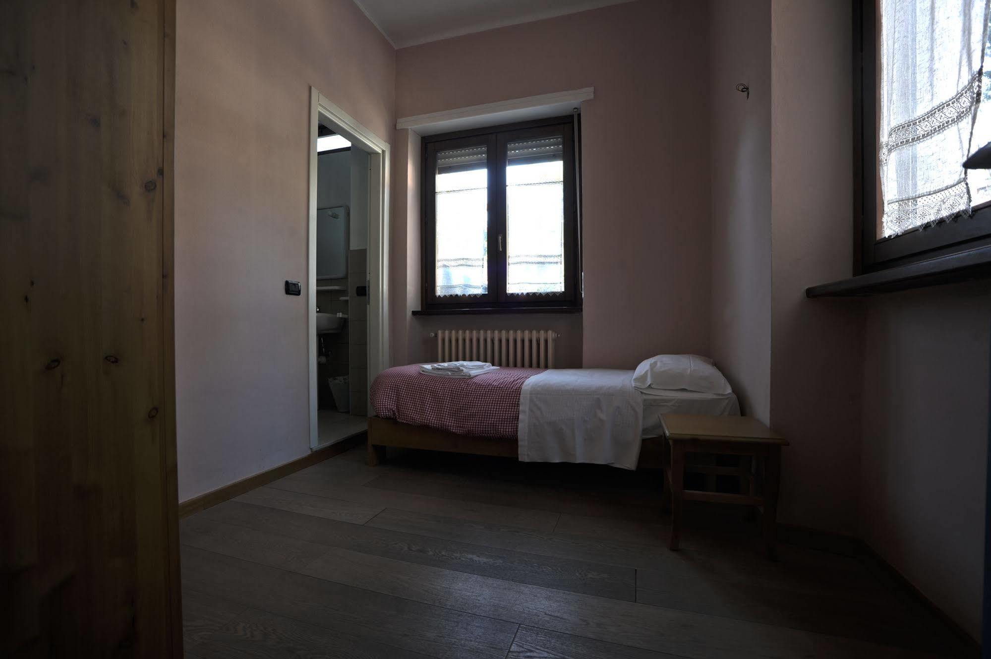 Casa San Francesco Hotel Бардонечия Екстериор снимка