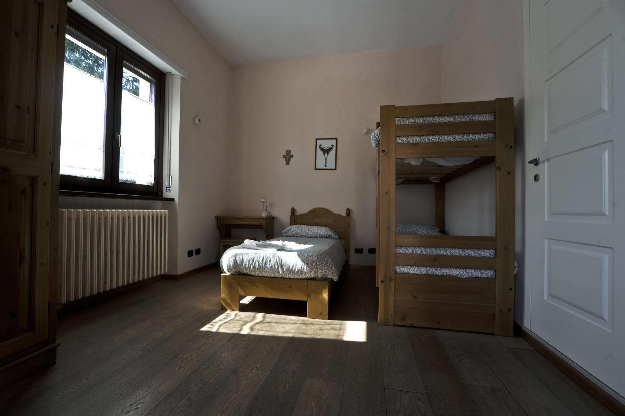 Casa San Francesco Hotel Бардонечия Екстериор снимка
